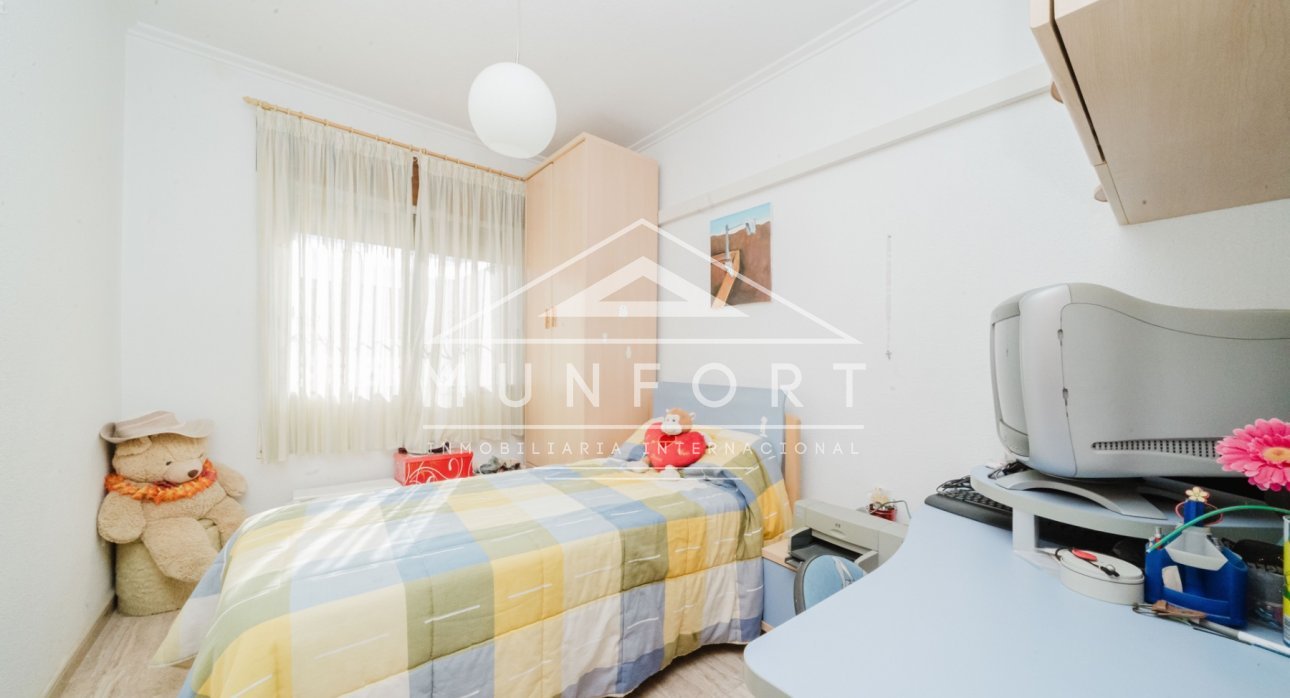 Resale - Bungalows -
Pilar de la Horadada