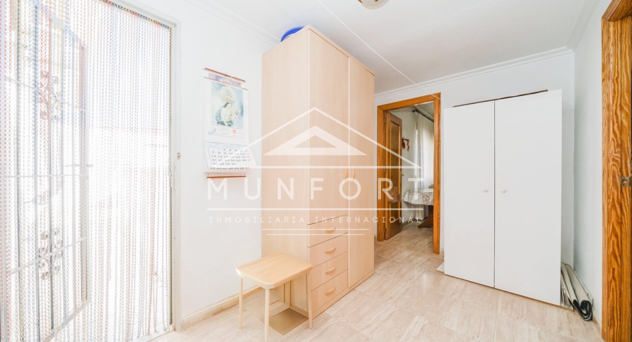 Resale - Bungalows -
Pilar de la Horadada