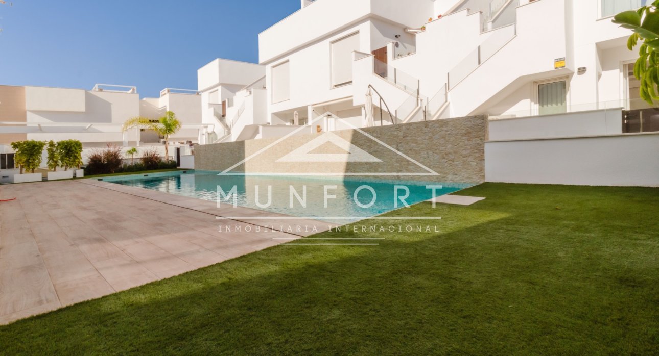 Resale - Bungalows -
Pilar de la Horadada