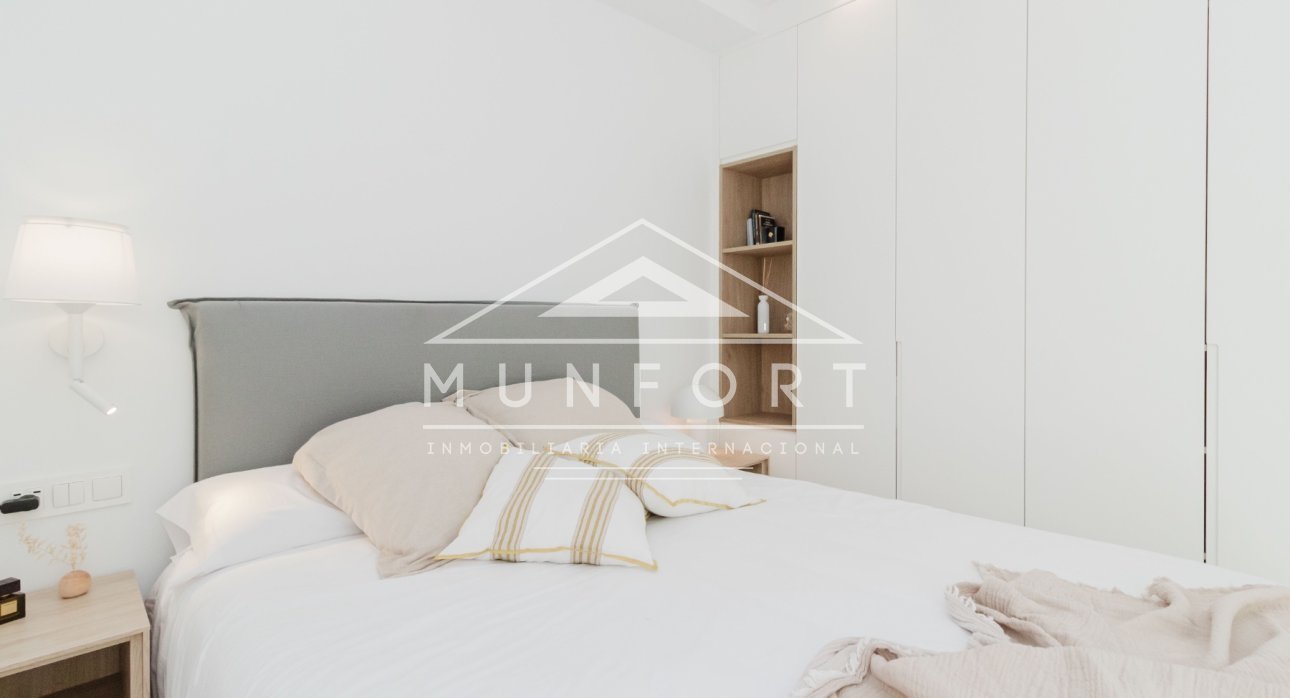 Resale - Bungalows -
Pilar de la Horadada