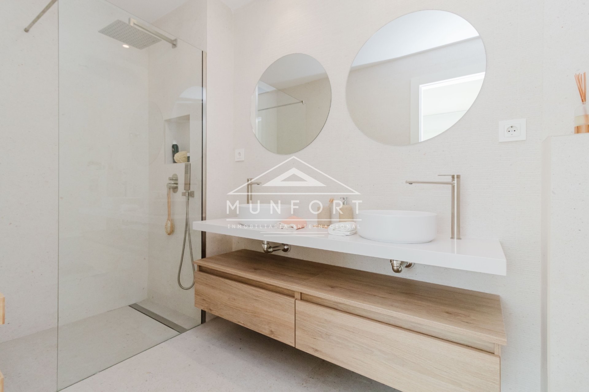 Resale - Bungalows -
Pilar de la Horadada