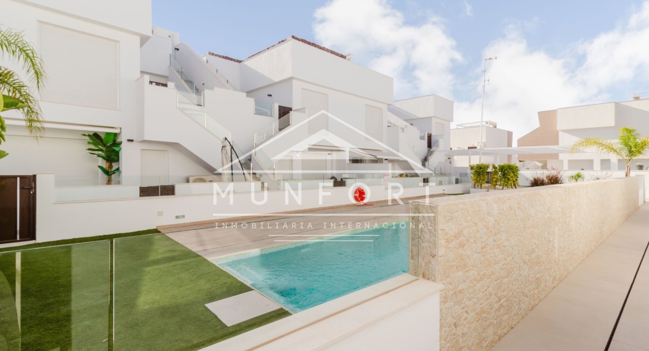 Resale - Bungalows -
Pilar de la Horadada