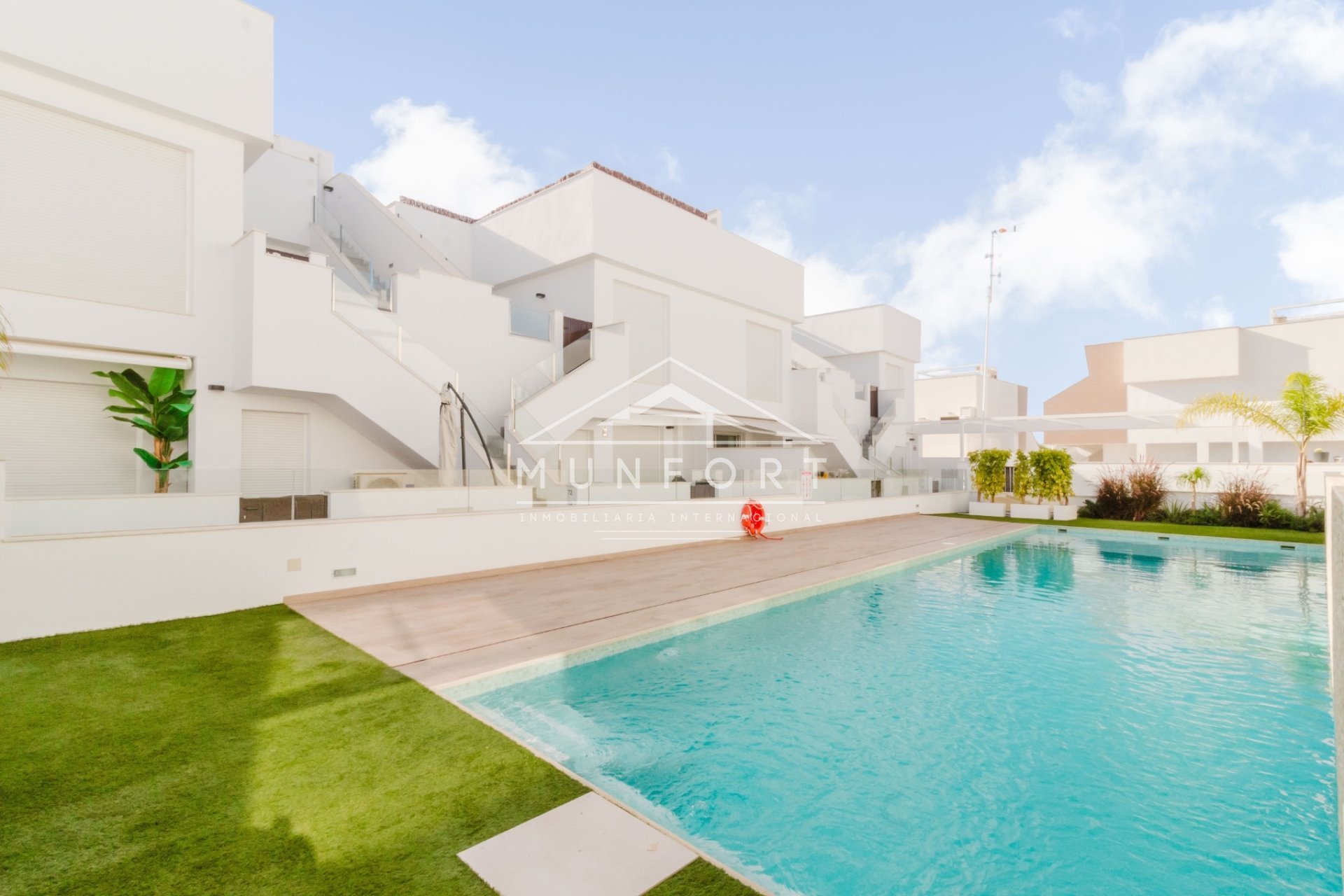 Resale - Bungalows -
Pilar de la Horadada