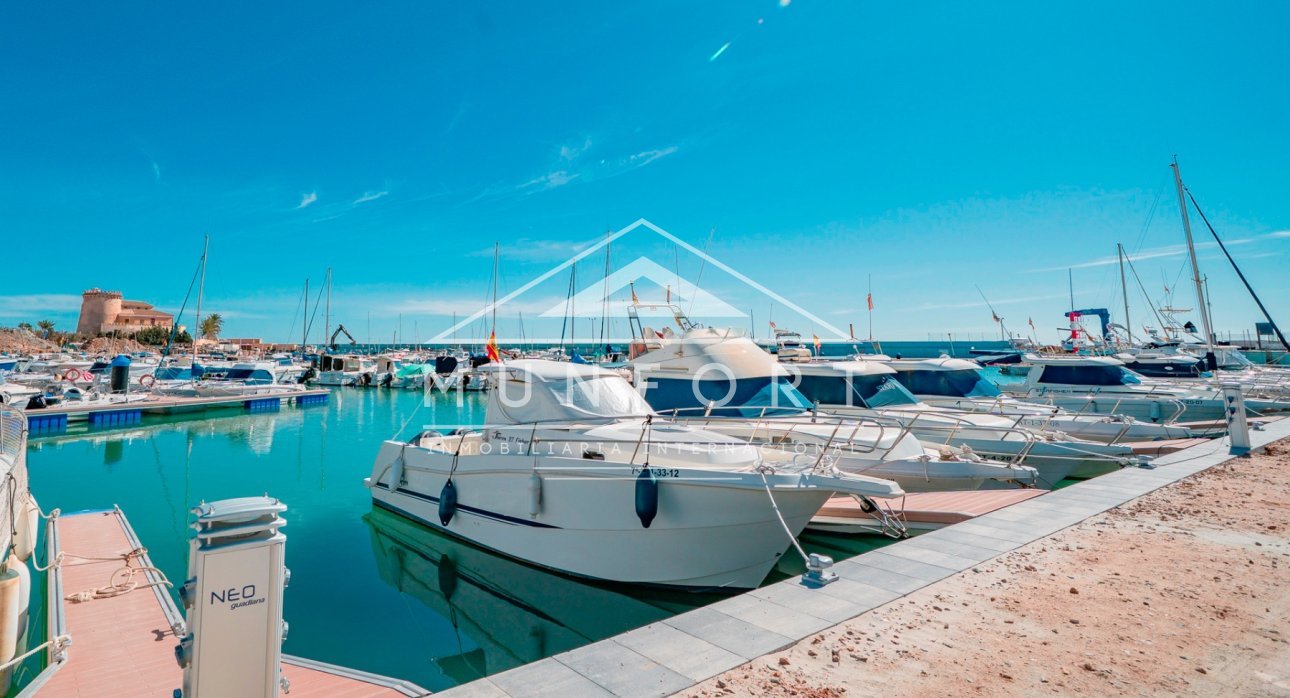 Resale - Bungalows -
Pilar de la Horadada