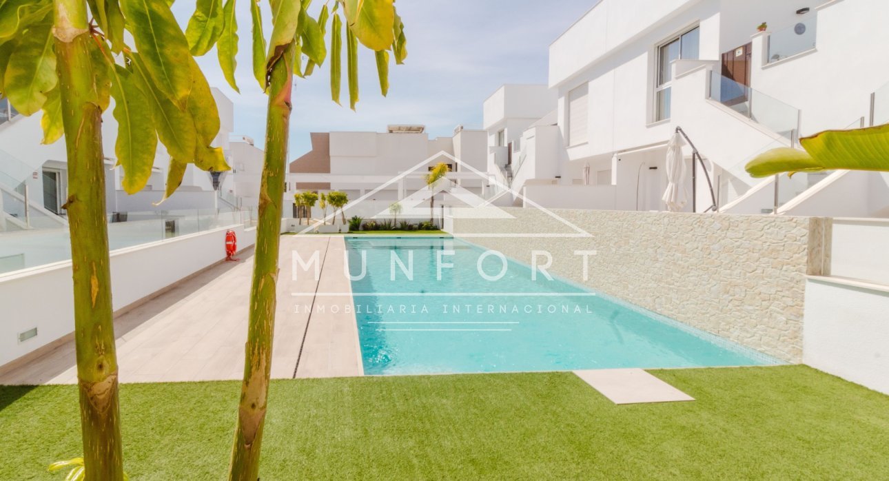 Resale - Bungalows -
Pilar de la Horadada