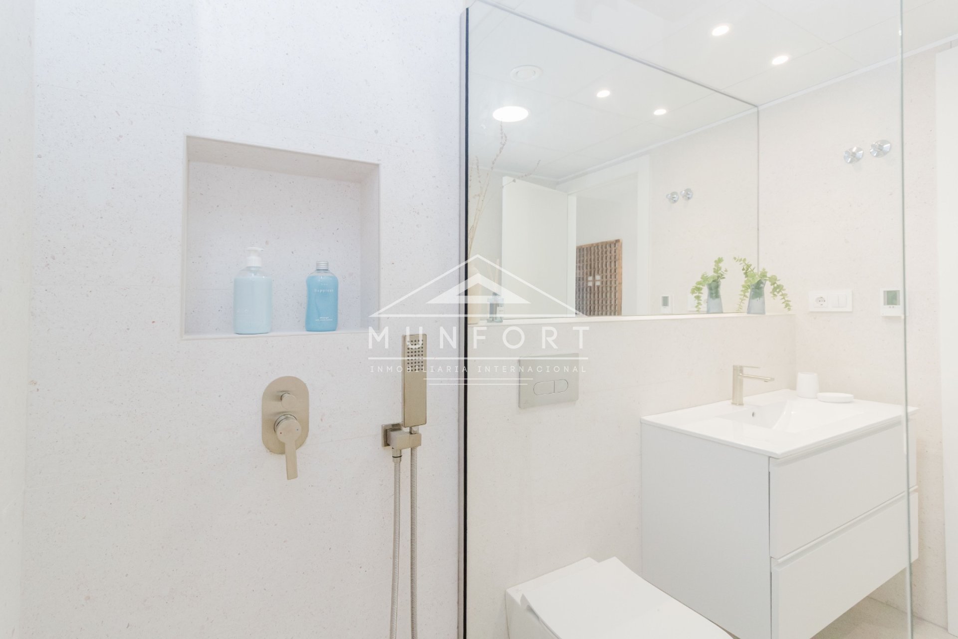 Resale - Bungalows -
Pilar de la Horadada