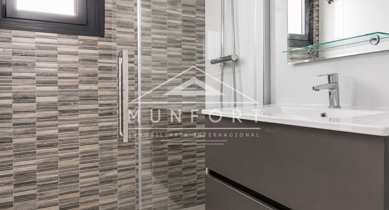 Resale - Bungalows -
Pilar de la Horadada