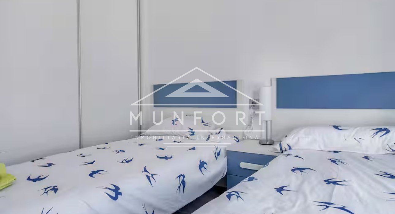 Resale - Bungalows -
Pilar de la Horadada