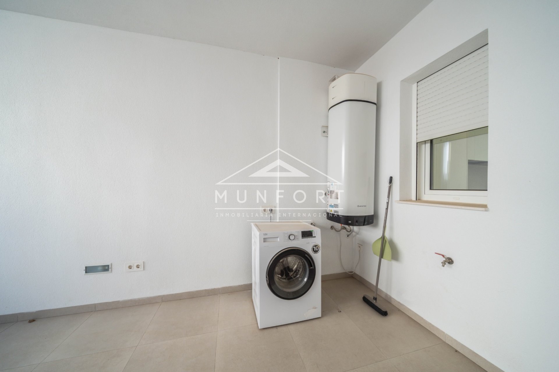 Resale - Bungalows -
Pilar de la Horadada