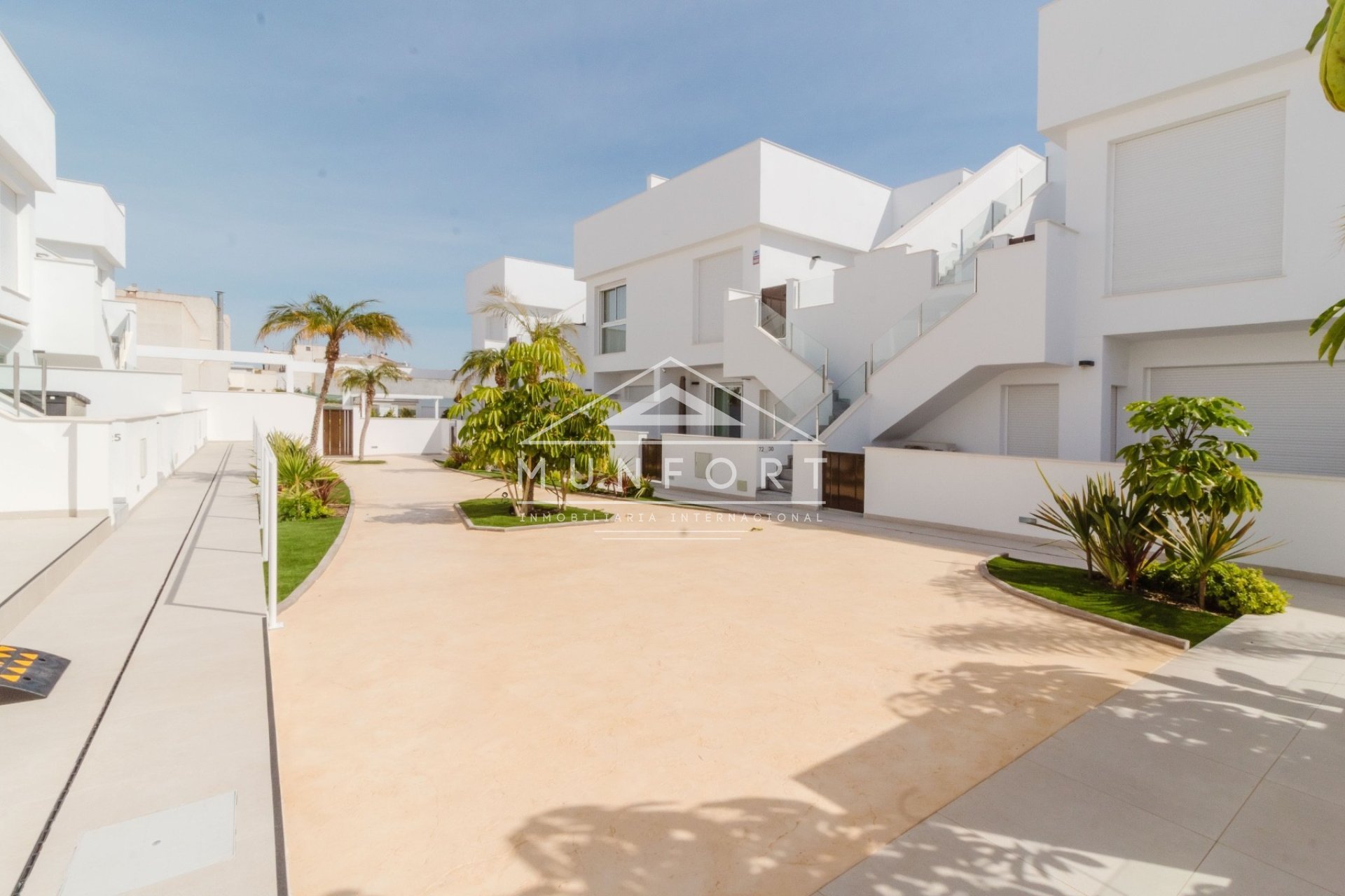Resale - Bungalows -
Pilar de la Horadada