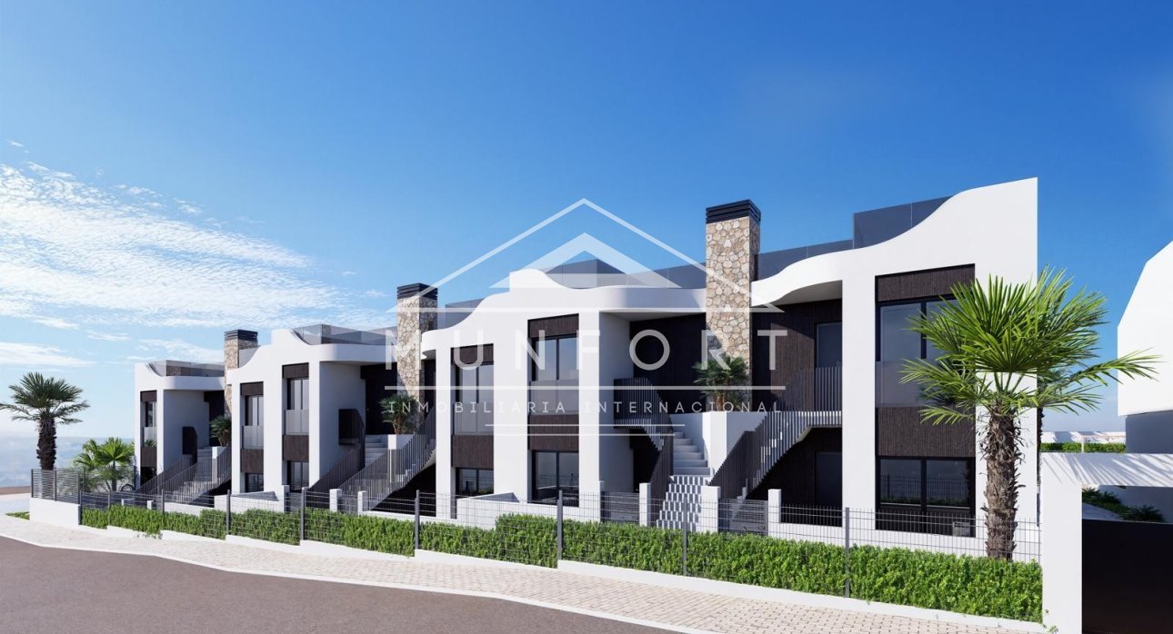 Resale - Bungalows -
San Miguel de Salinas - Ciudad de las Comunicaciones