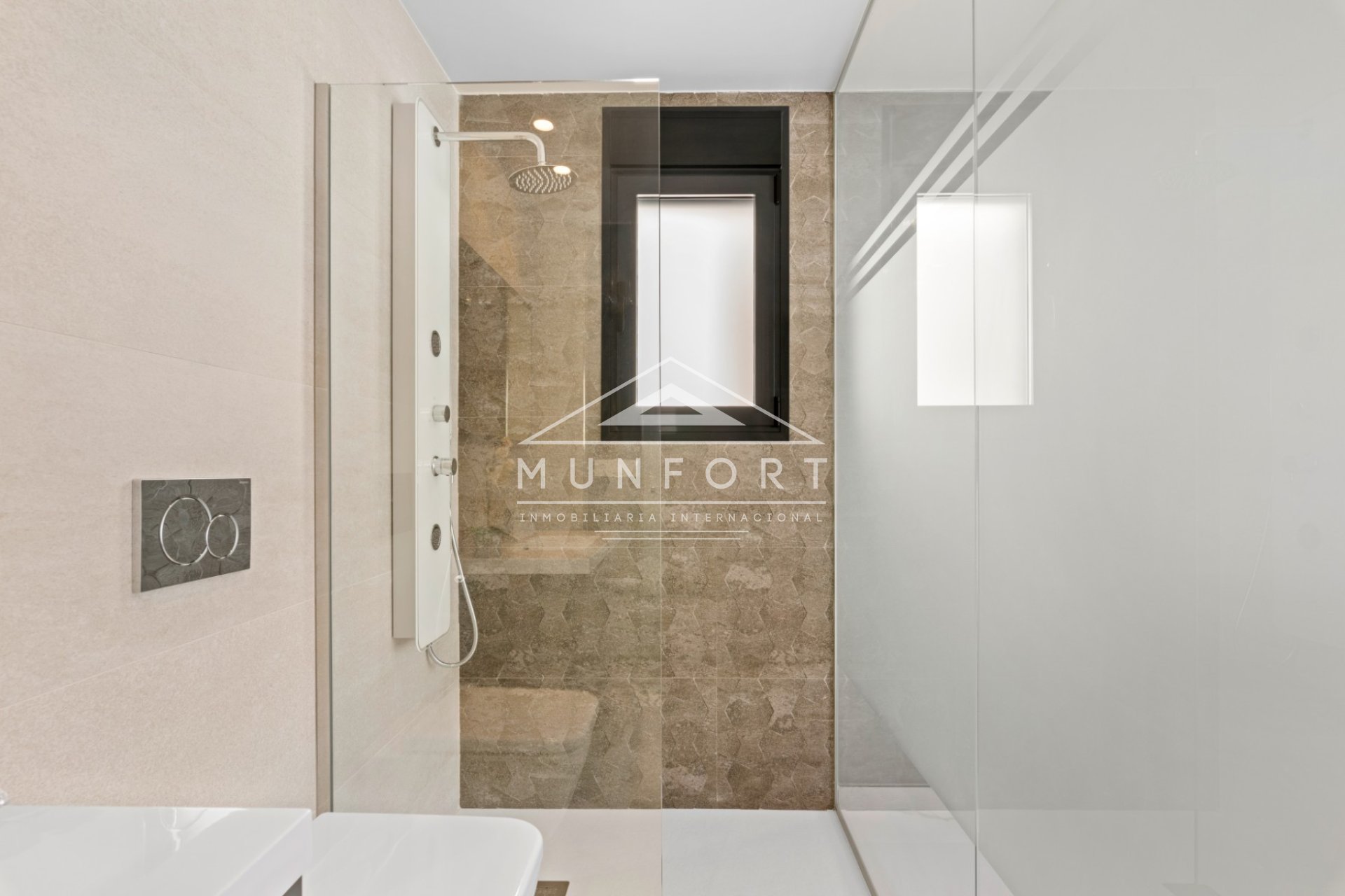 Resale - Bungalows -
San Miguel de Salinas