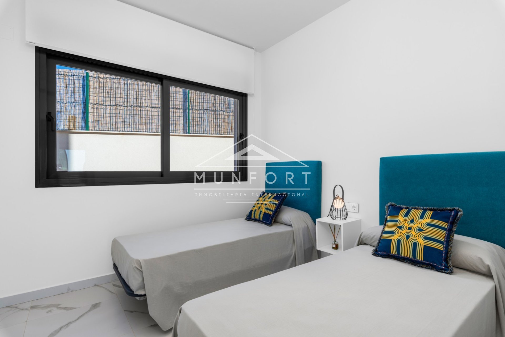 Resale - Bungalows -
San Miguel de Salinas