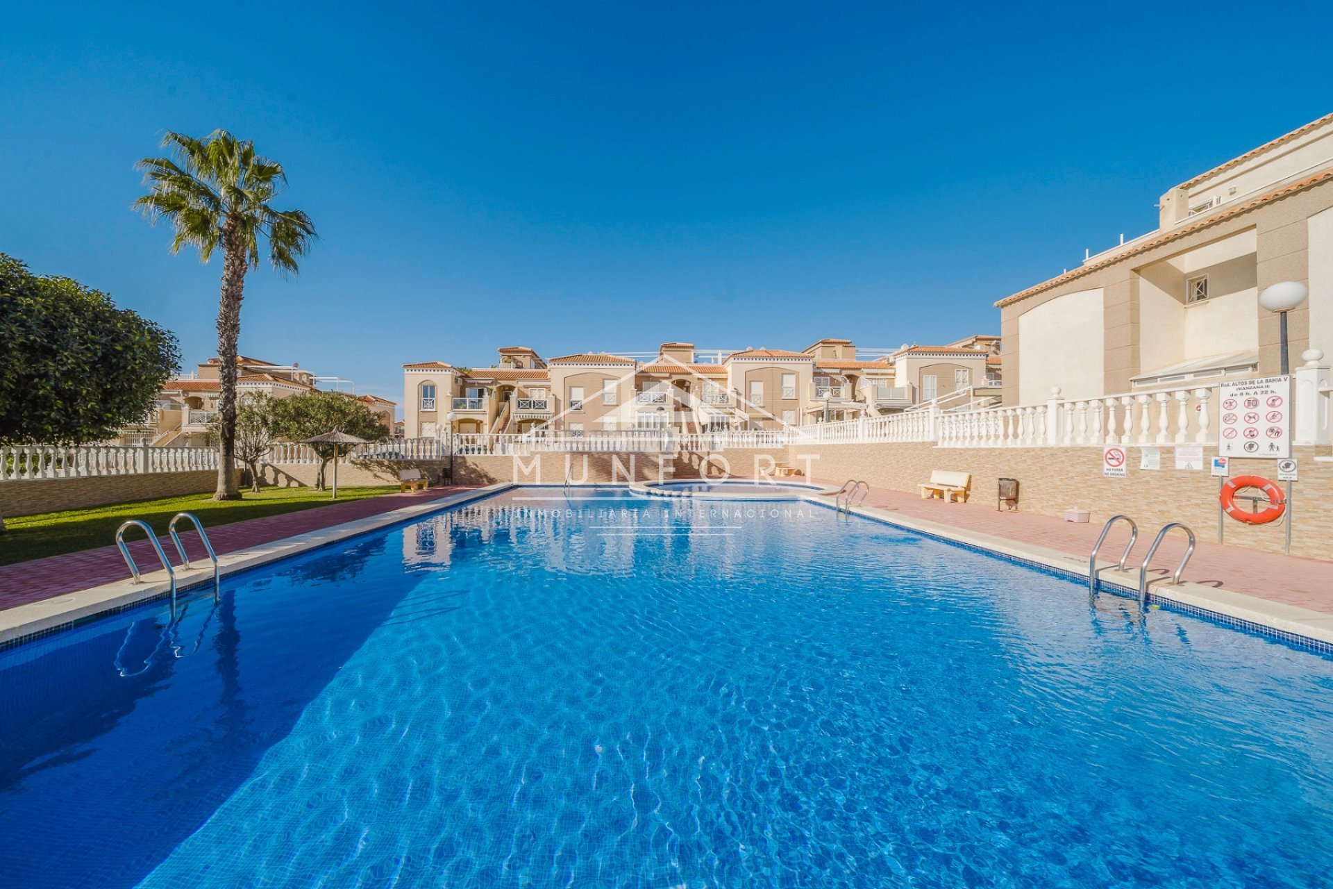 Resale - Bungalows -
Torrevieja - La Mata - Torrevieja