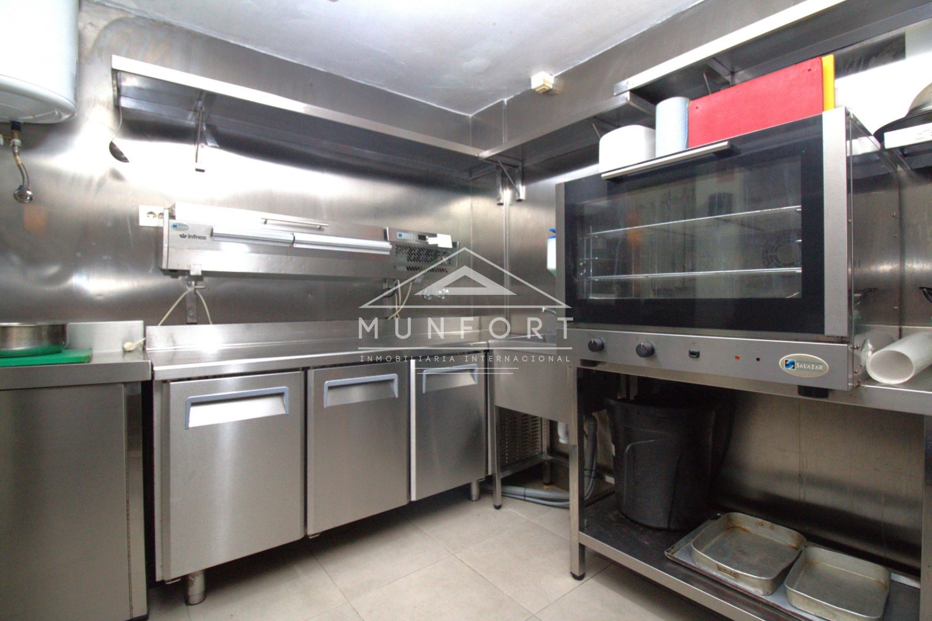 Resale - Commercial premises -
Alcázares, Los - Hotel 525 - Los Alcázares