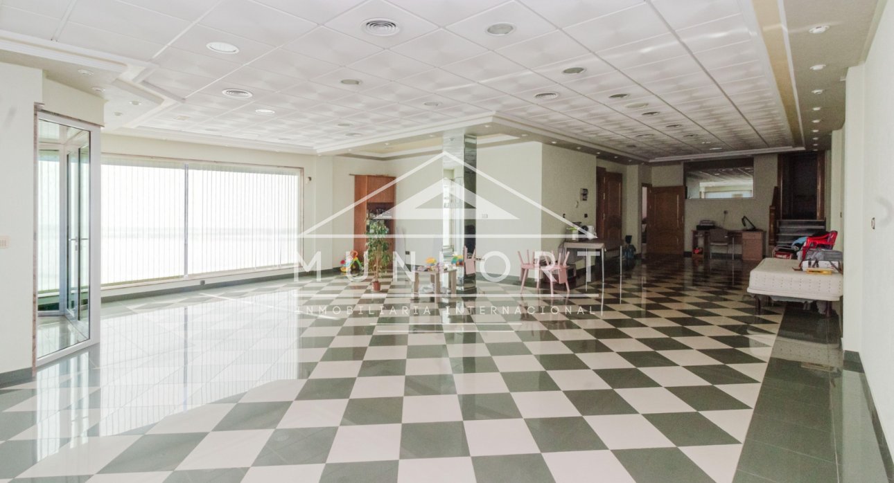 Resale - Commercial premises -
Alcázares, Los