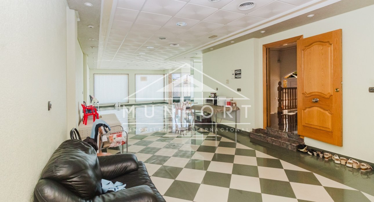 Resale - Commercial premises -
Alcázares, Los