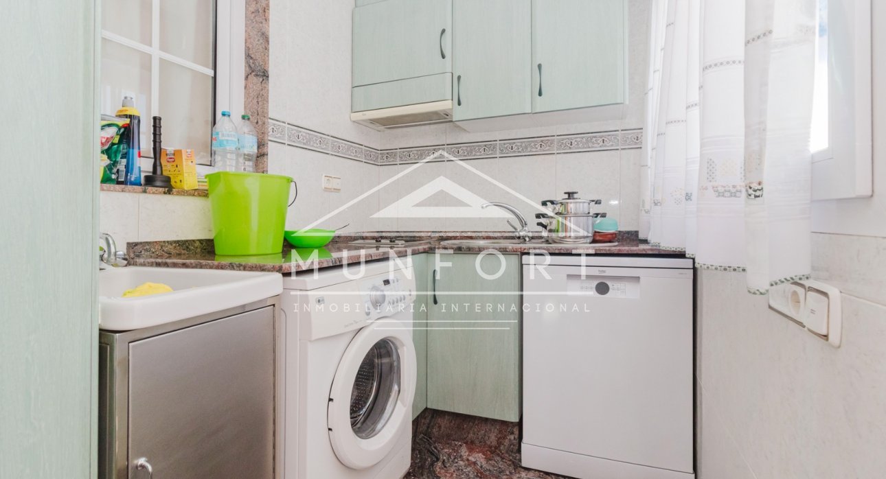 Resale - Commercial premises -
Alcázares, Los