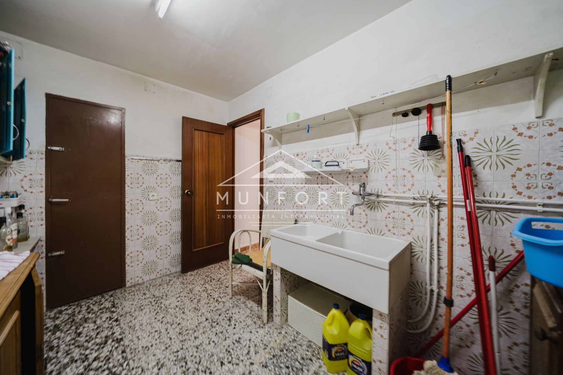 Resale - Commercial premises -
ALICANTE - Alicante