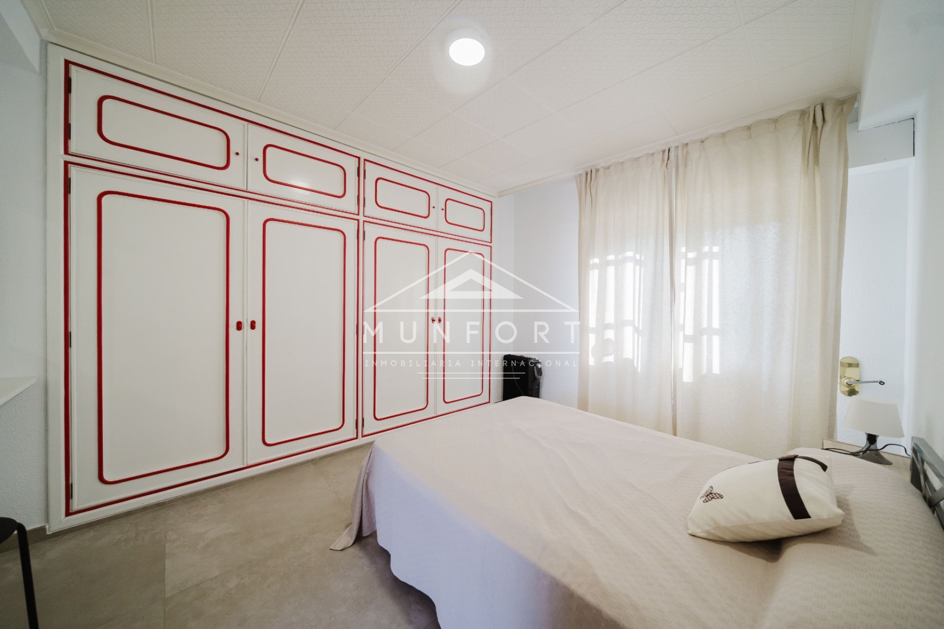 Resale - Commercial premises -
ALICANTE - Alicante