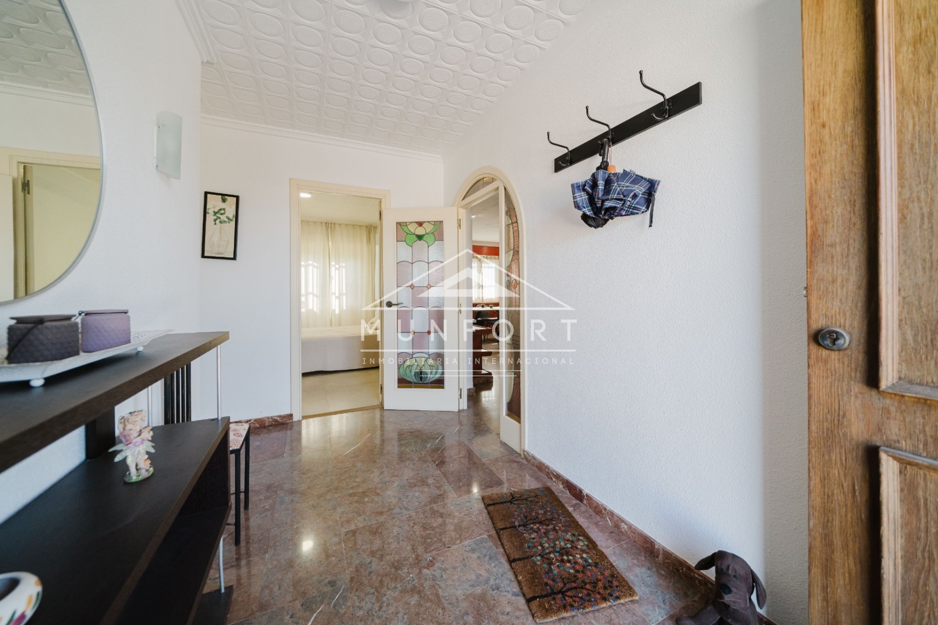 Resale - Commercial premises -
ALICANTE - Alicante