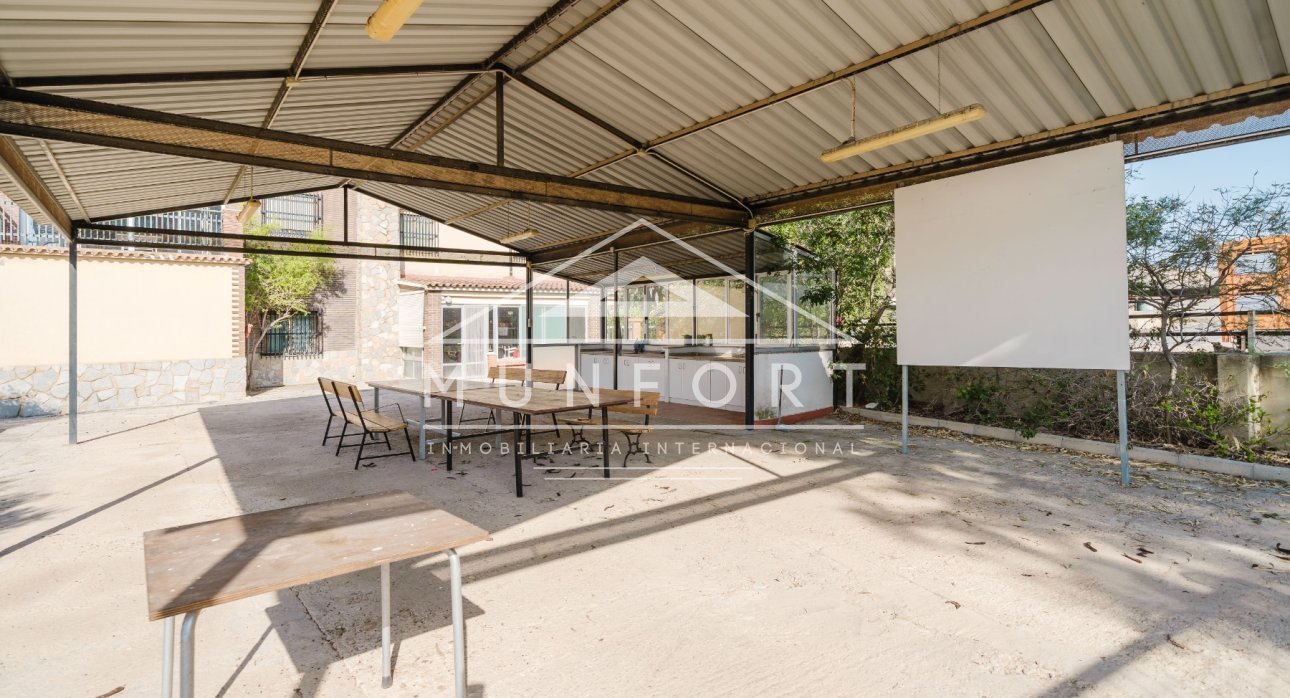 Resale - Commercial premises -
ALICANTE - Alicante