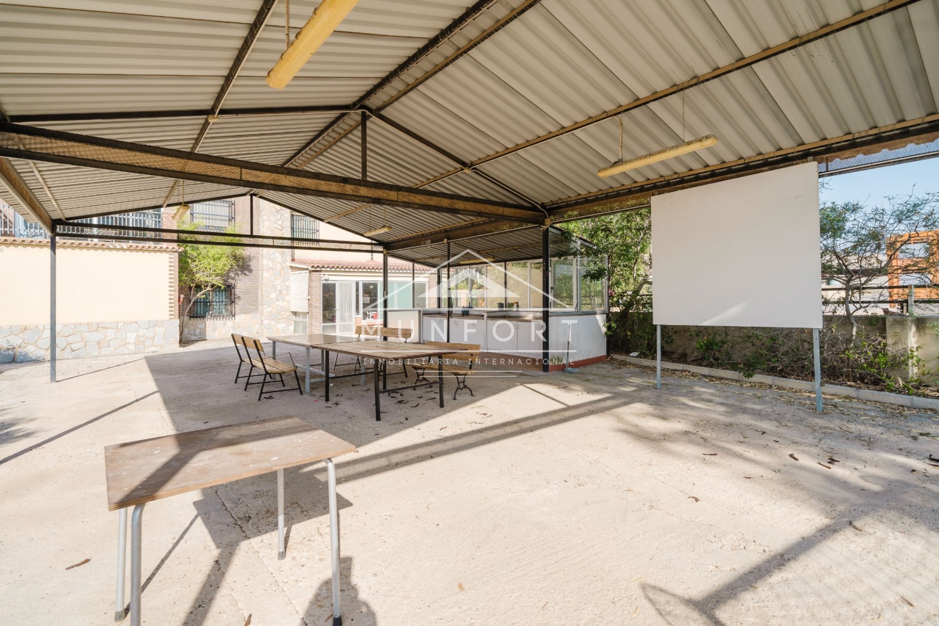 Resale - Commercial premises -
ALICANTE - Alicante