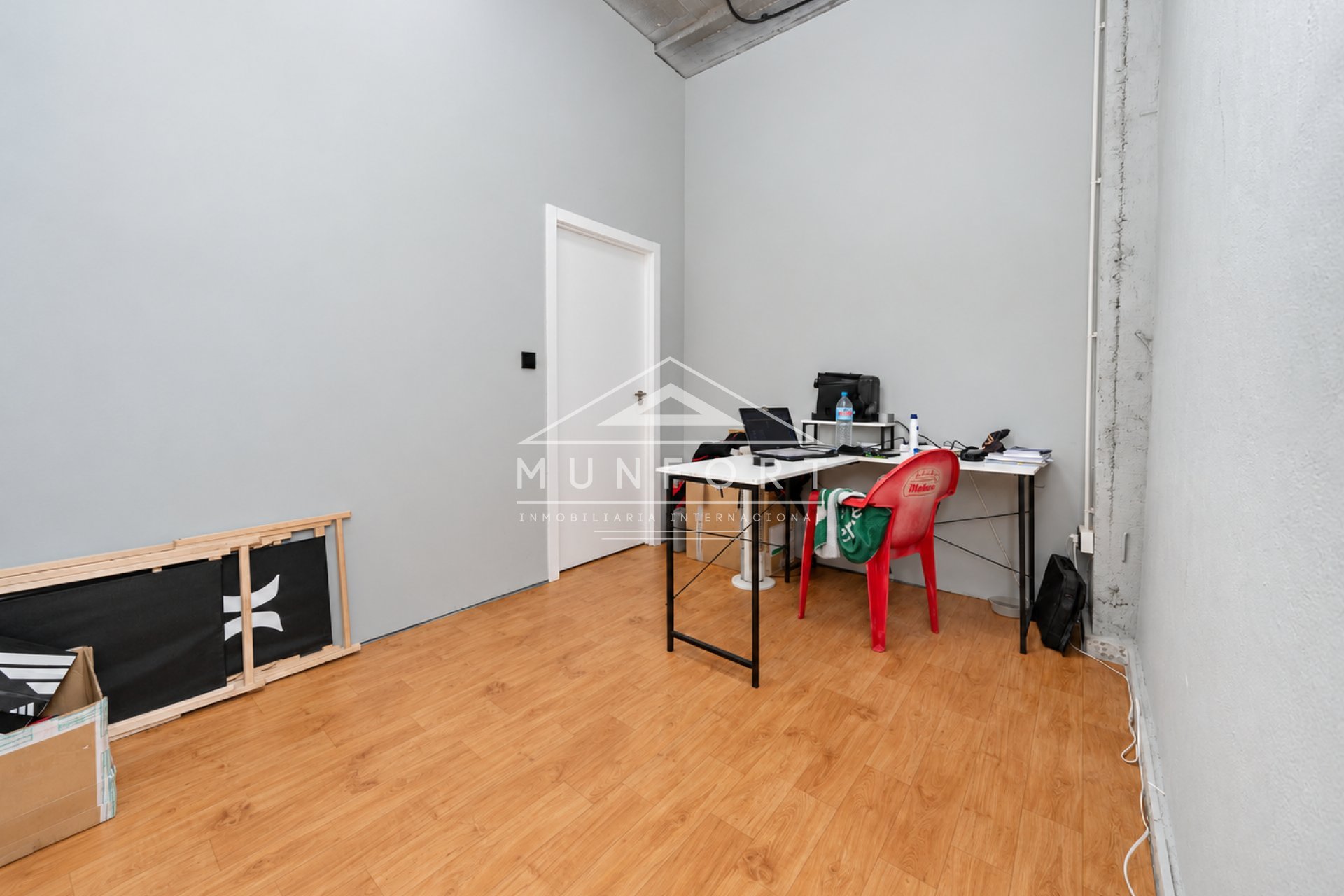 Resale - Commercial premises -
Guardamar del Segura