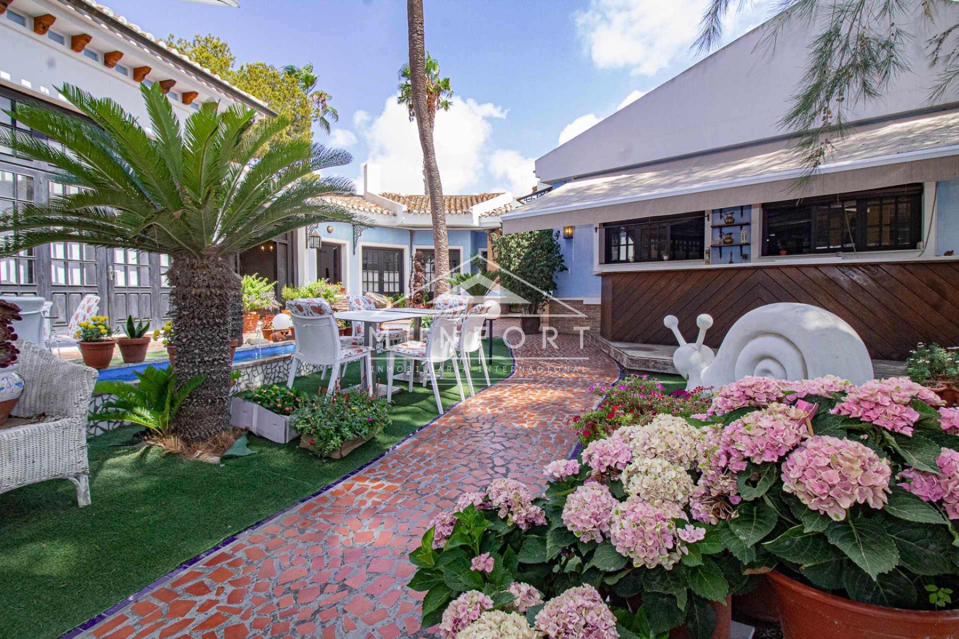 Resale - Commercial premises -
Orihuela Costa - Dehesa de Campoamor