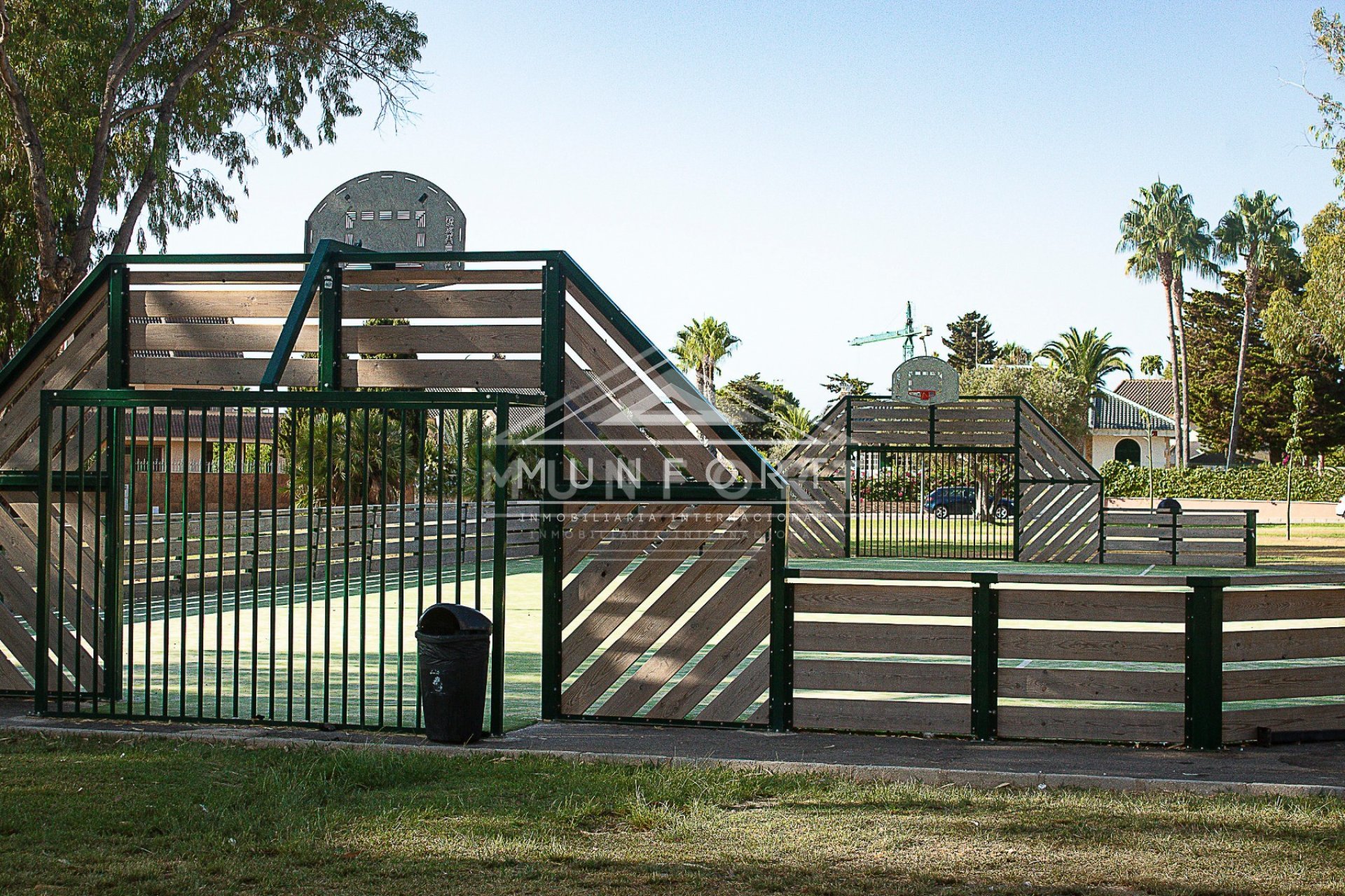 Resale - Commercial premises -
Orihuela Costa - Dehesa de Campoamor