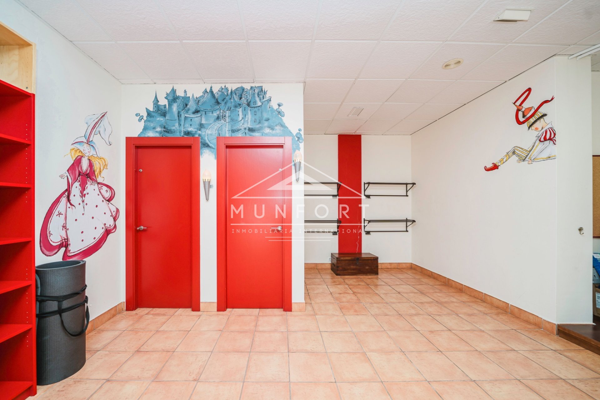 Resale - Commercial premises -
Pilar de la Horadada