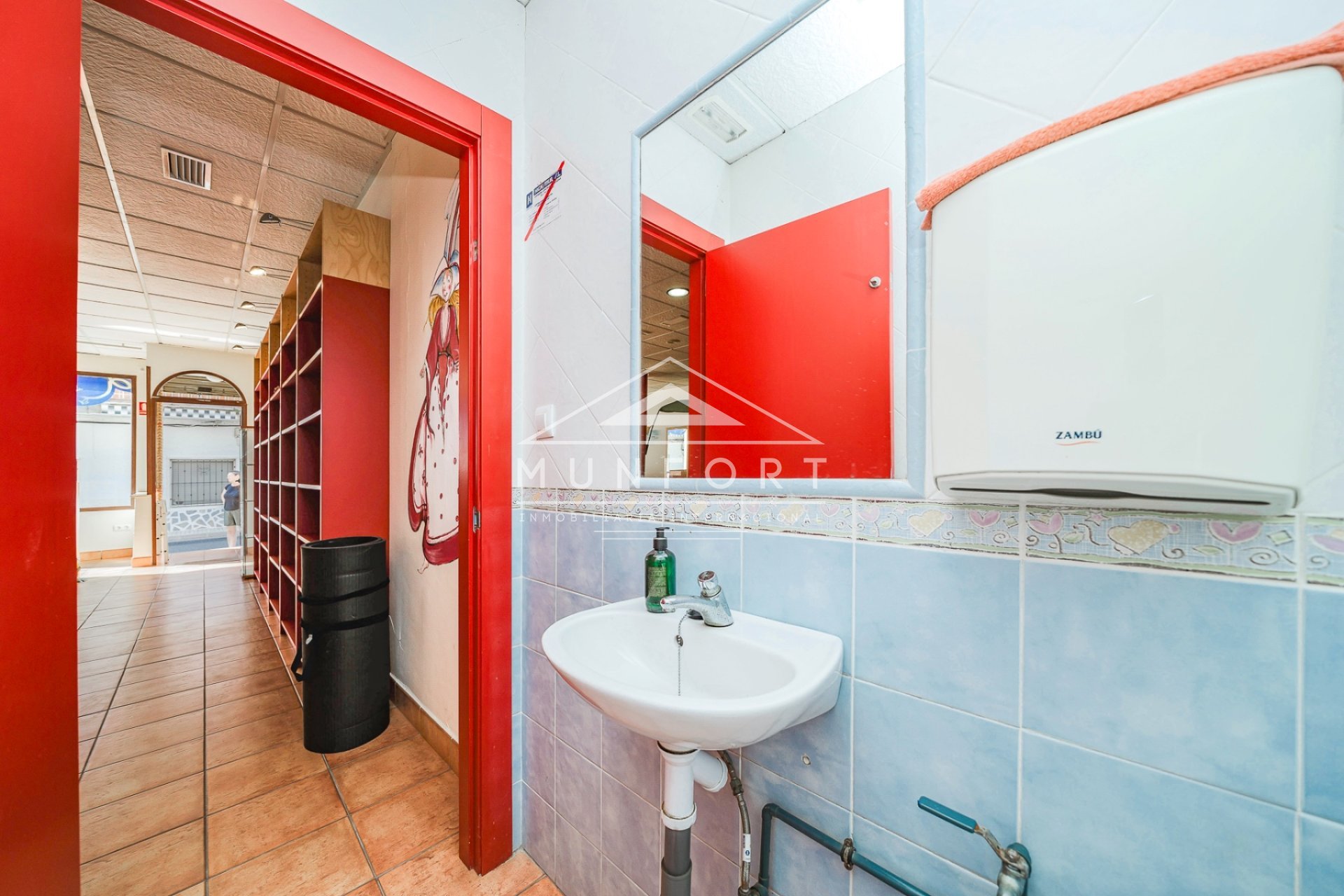 Resale - Commercial premises -
Pilar de la Horadada