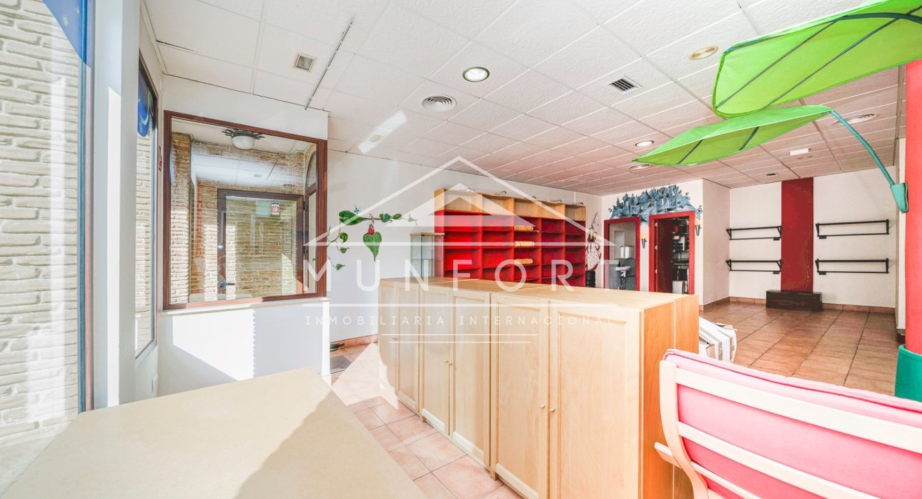 Resale - Commercial premises -
Pilar de la Horadada