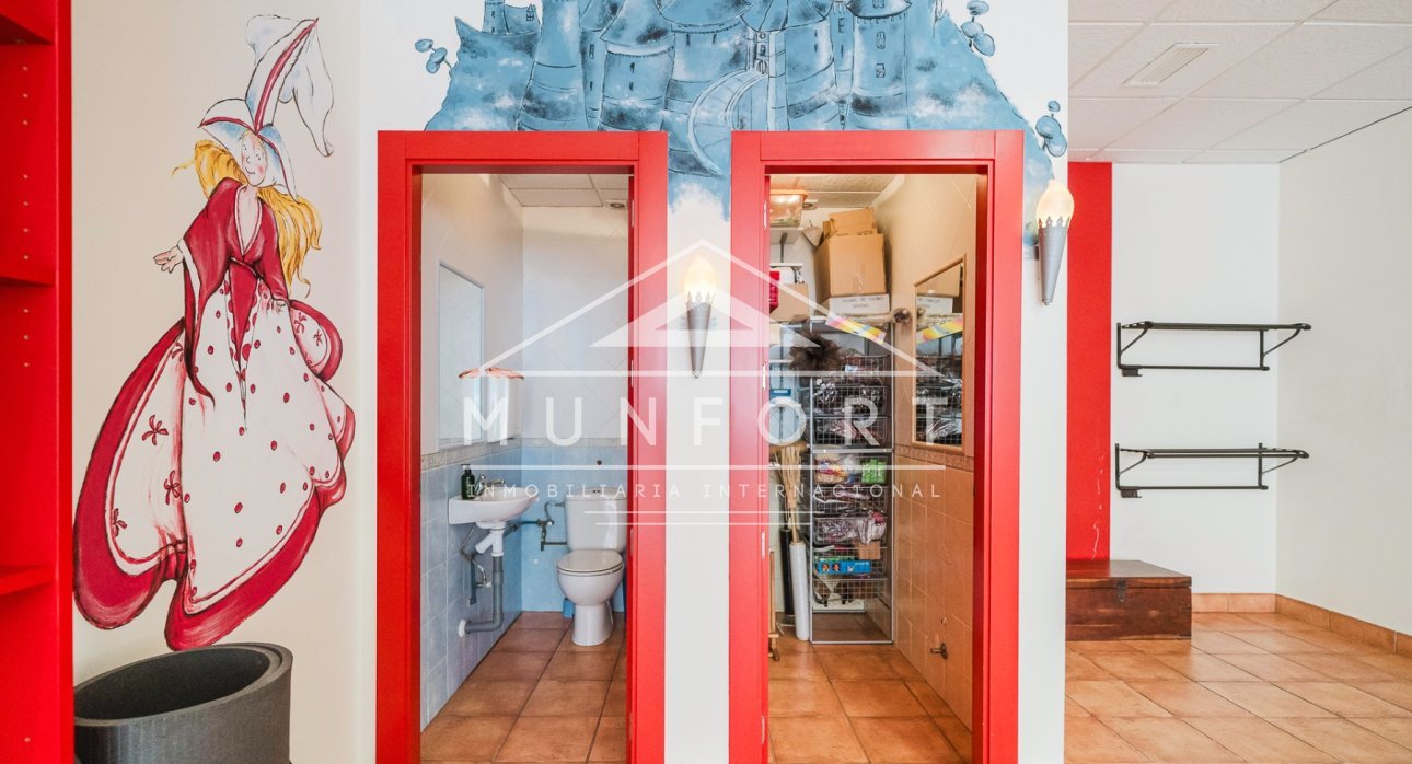 Resale - Commercial premises -
Pilar de la Horadada