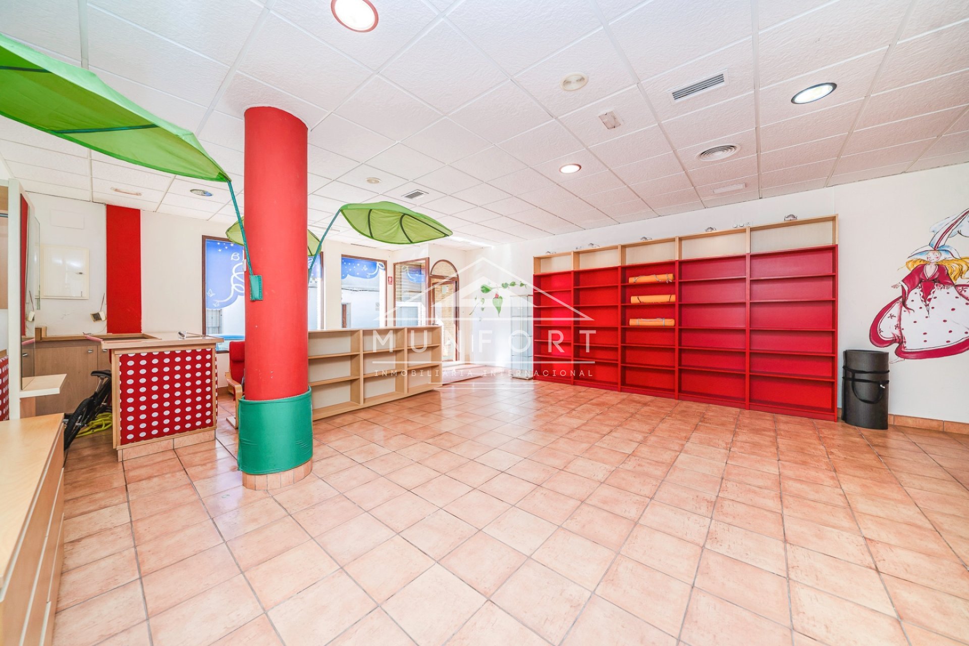 Resale - Commercial premises -
Pilar de la Horadada