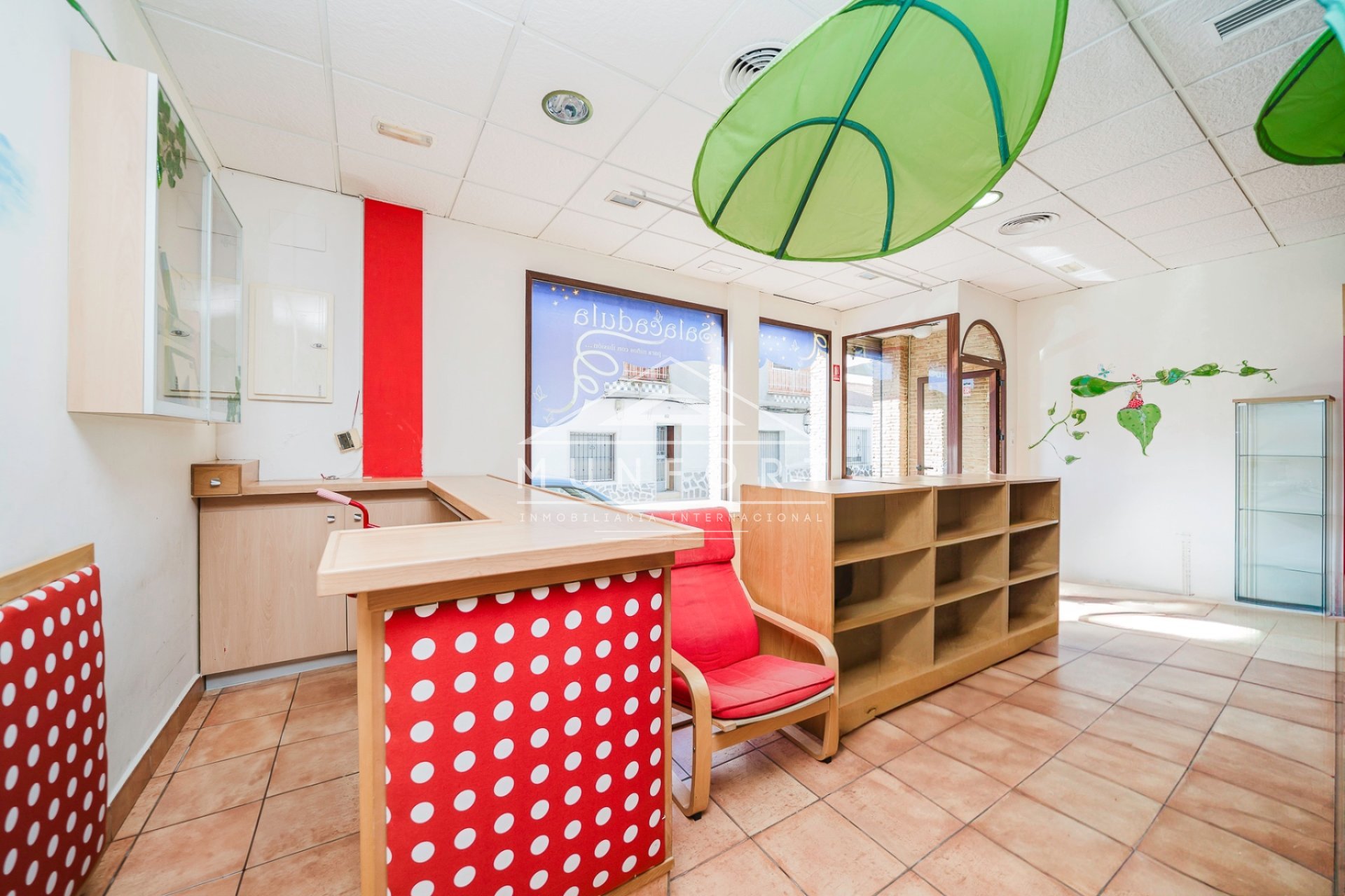 Resale - Commercial premises -
Pilar de la Horadada