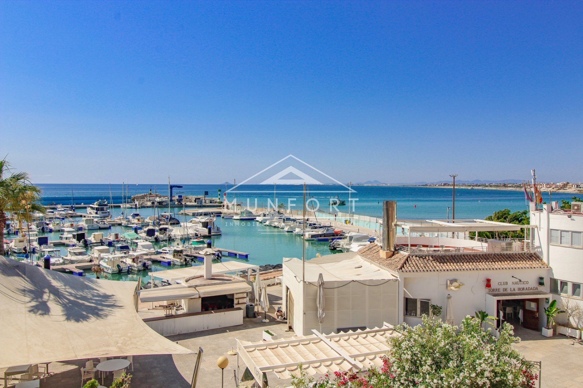 Resale - Commercial premises -
Pilar de la Horadada