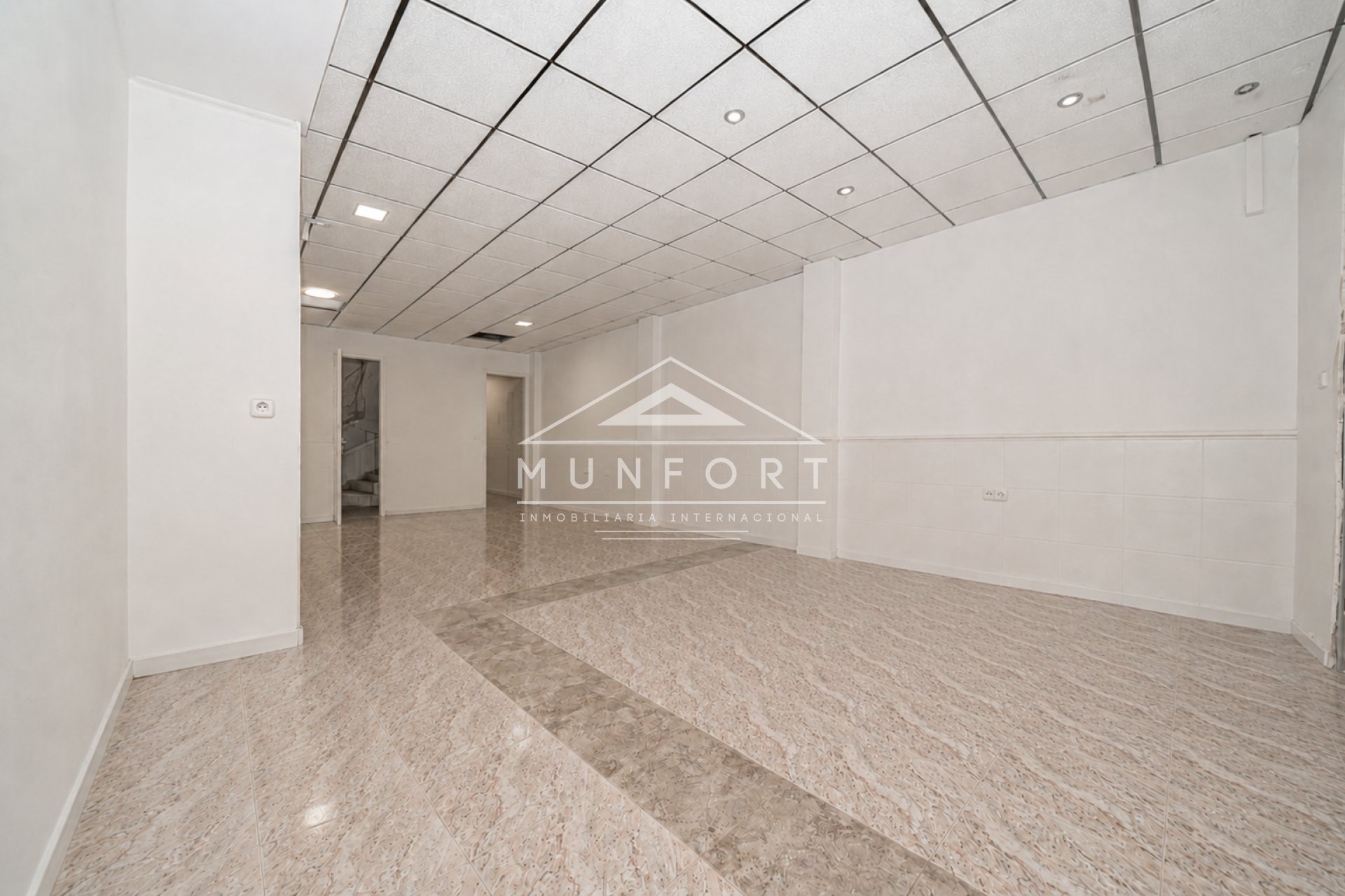 Resale - Commercial premises -
Pilar de la Horadada