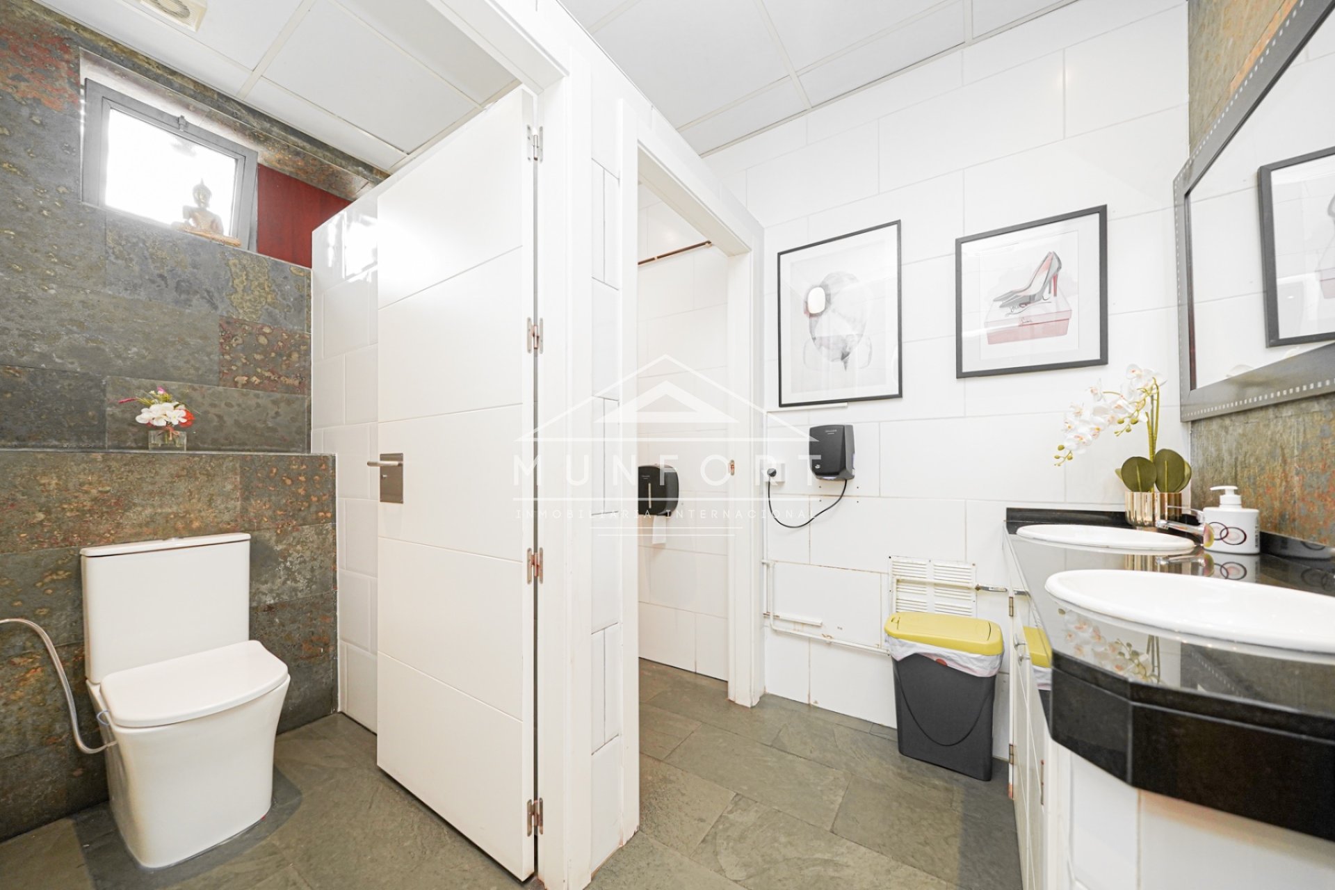 Resale - Commercial premises -
San Pedro del Pinatar