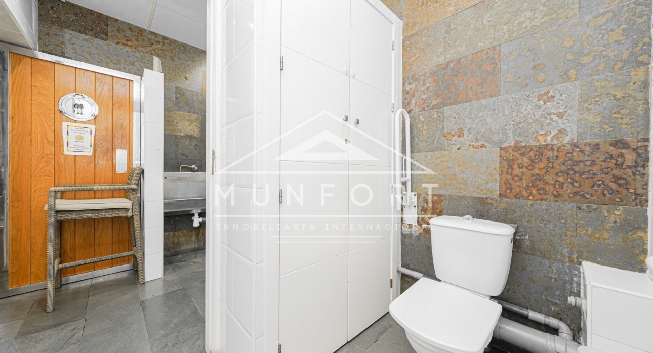 Resale - Commercial premises -
San Pedro del Pinatar