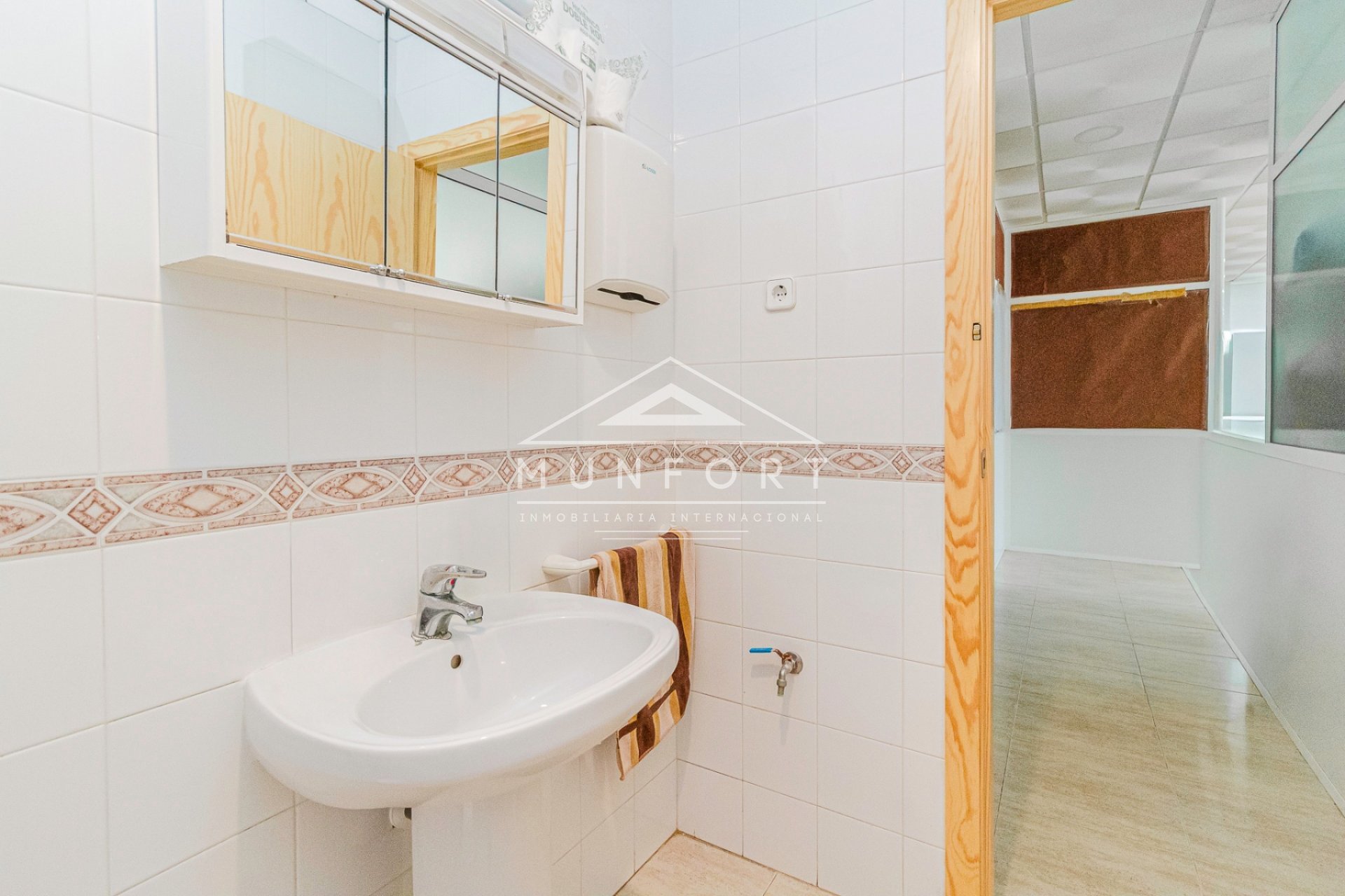 Resale - Commercial premises -
San Pedro del Pinatar