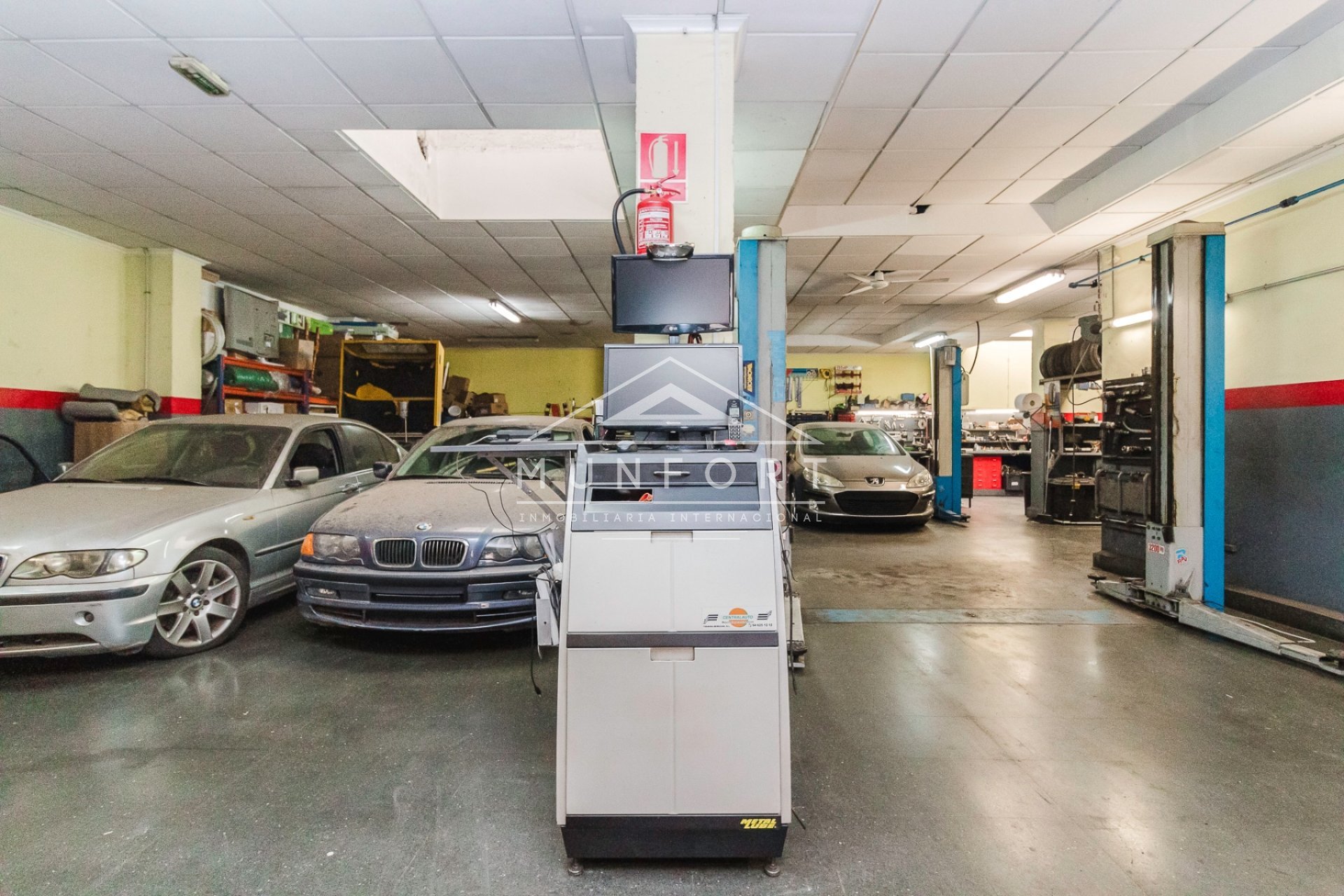 Resale - Commercial premises -
Torrevieja - Centro - Torrevieja