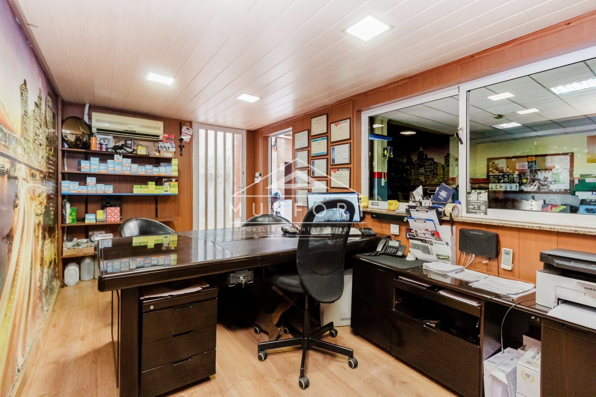 Resale - Commercial premises -
Torrevieja - Centro - Torrevieja