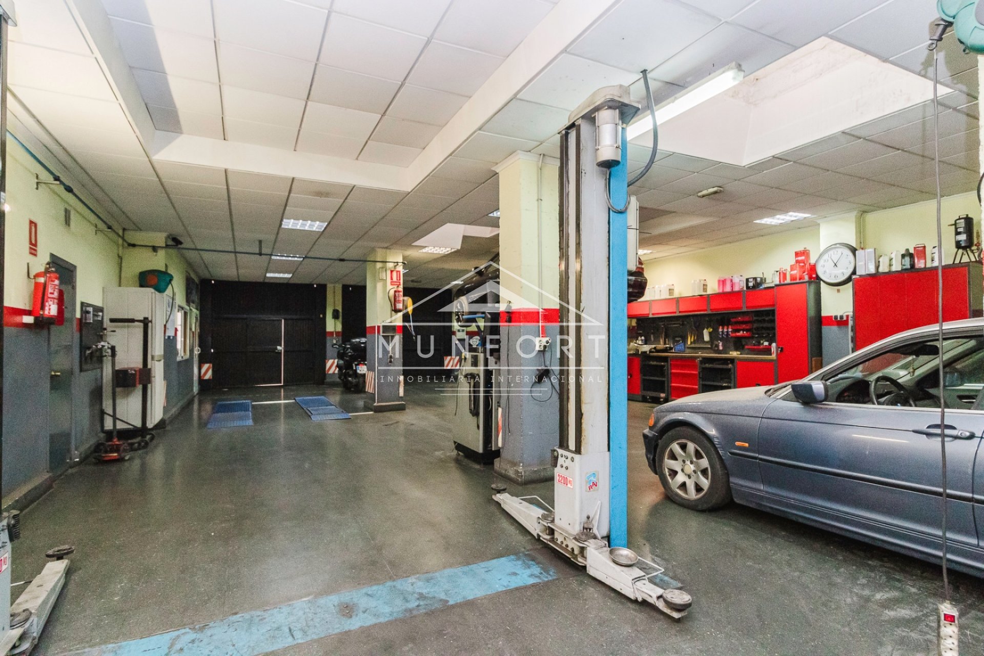 Resale - Commercial premises -
Torrevieja - Centro - Torrevieja