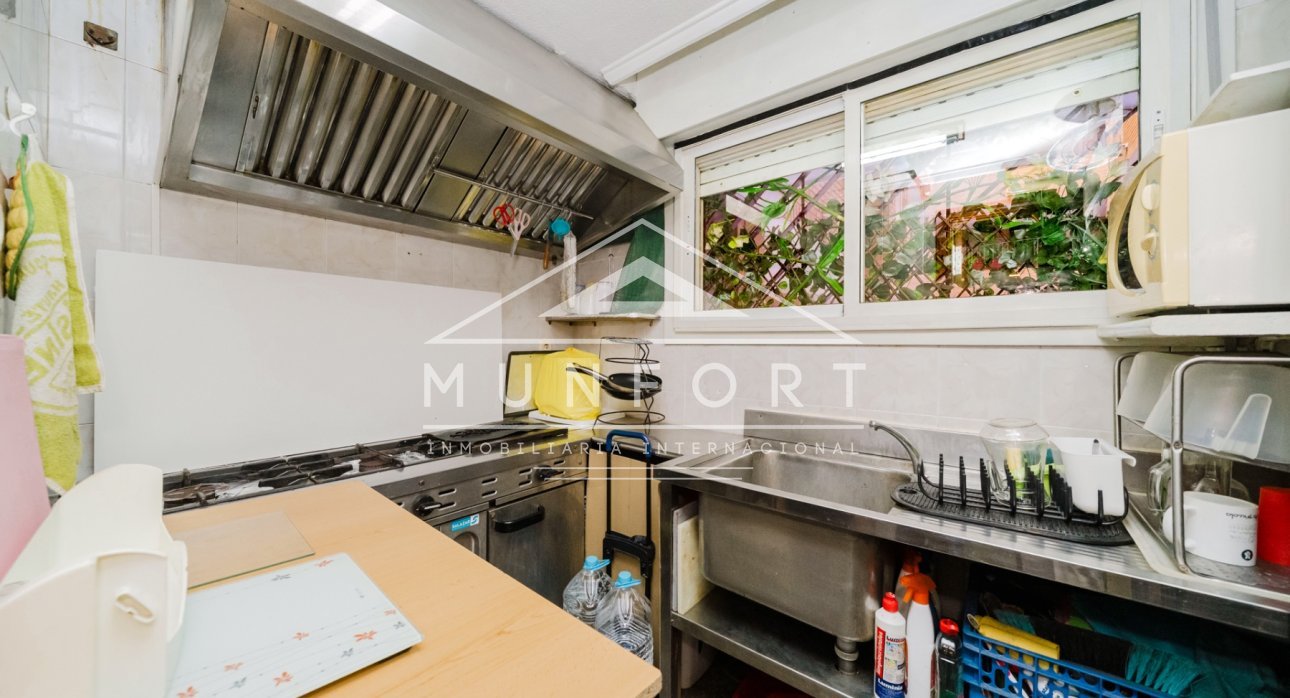 Resale - Commercial premises -
Torrevieja - Centro - Torrevieja