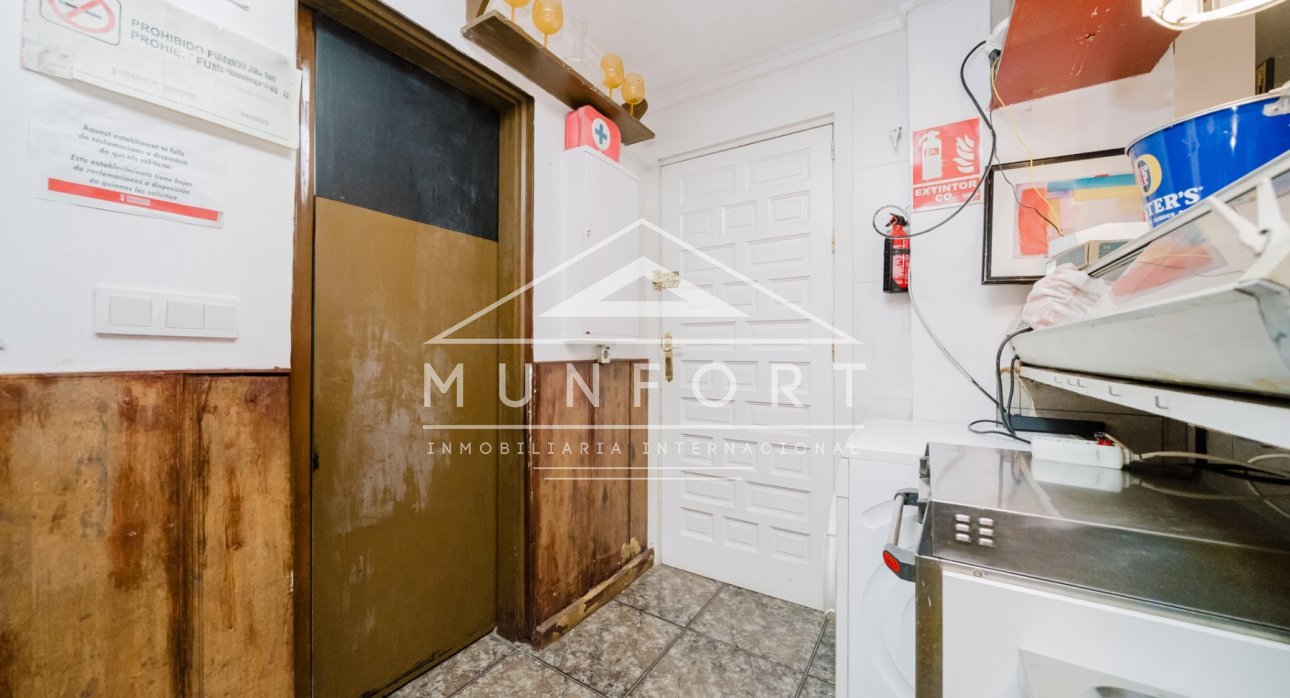 Resale - Commercial premises -
Torrevieja - Centro - Torrevieja