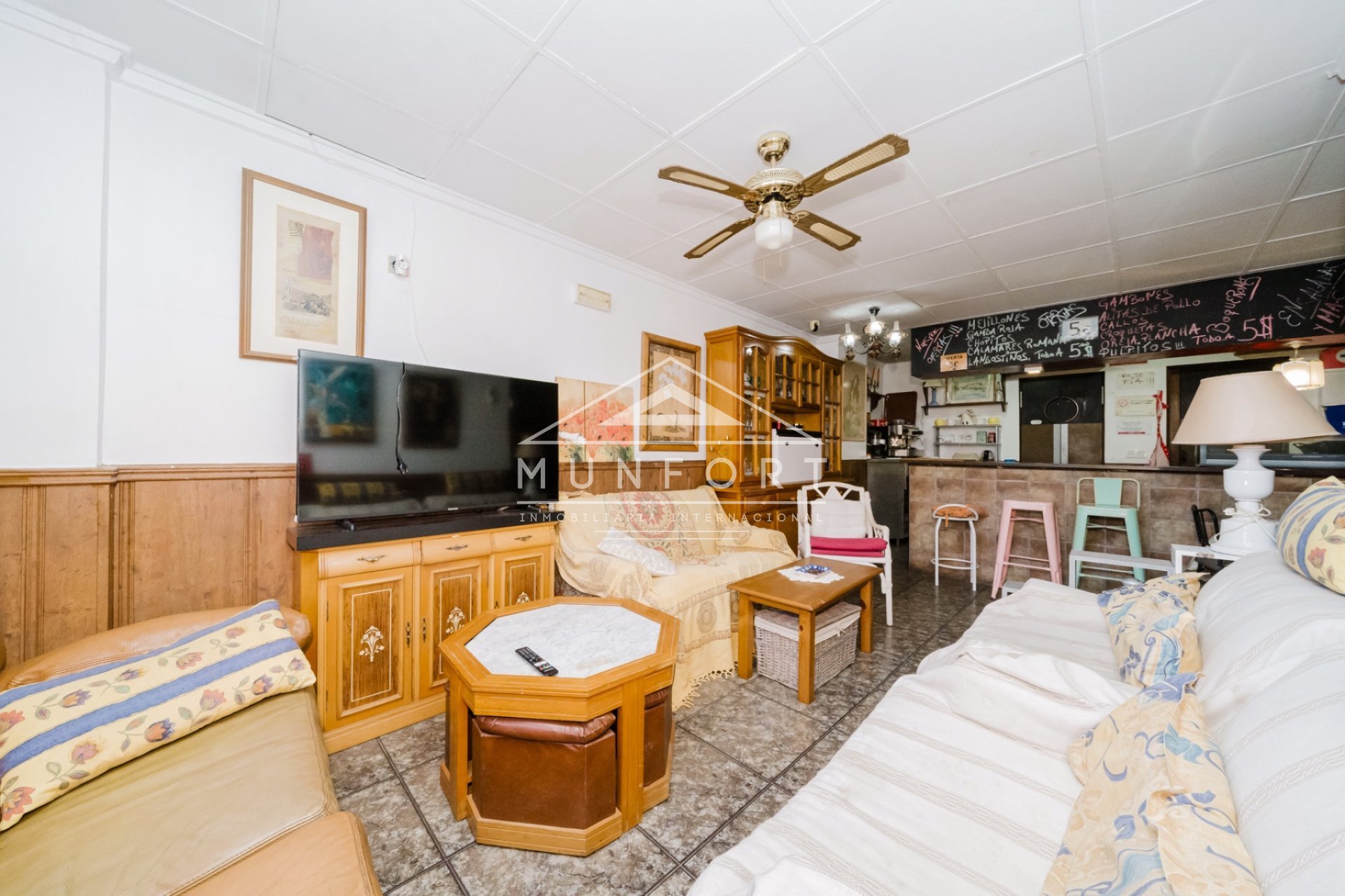 Resale - Commercial premises -
Torrevieja - Centro - Torrevieja