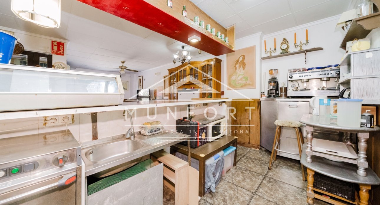 Resale - Commercial premises -
Torrevieja - Centro - Torrevieja