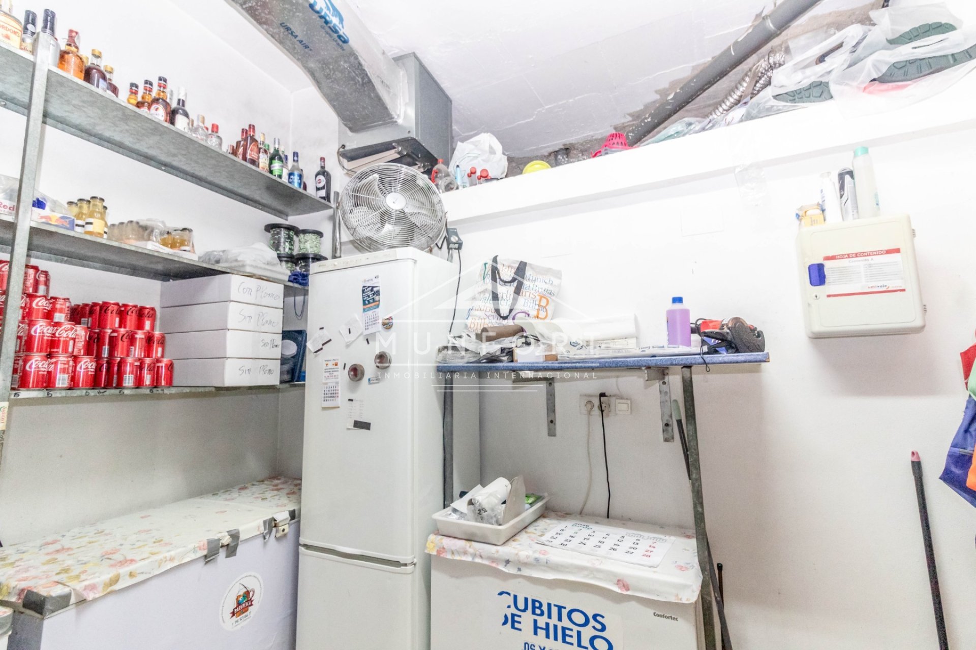 Resale - Commercial premises -
Torrevieja - Centro - Torrevieja