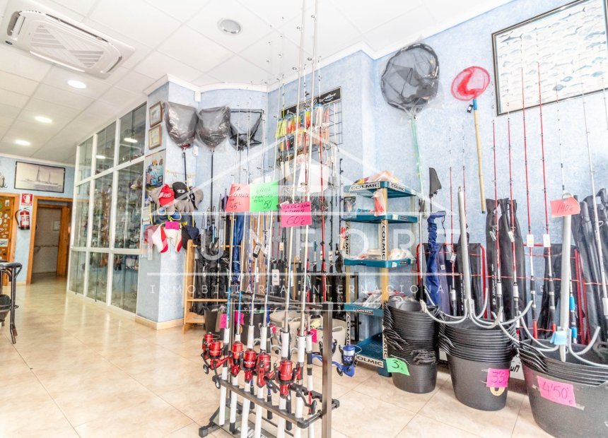 Resale - Commercial premises -
Torrevieja - Centro - Torrevieja